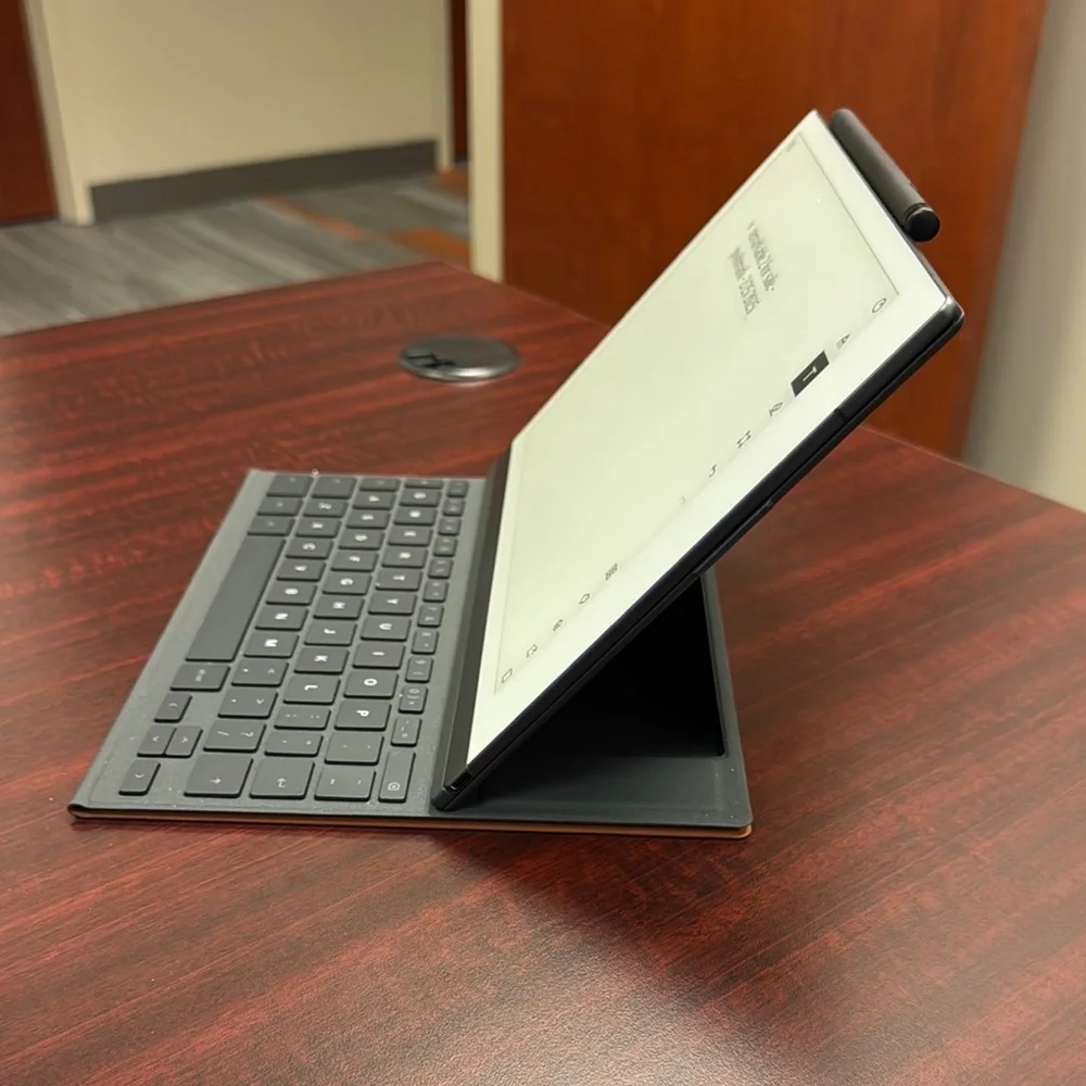Remarkable 2 with folio keyboard
